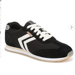 NWOT-Dr. Scholls Comeback Sneakers